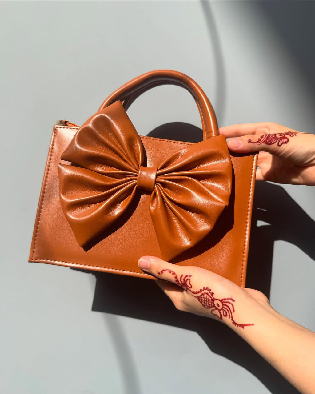 HandBag Gloss Bow - Brown